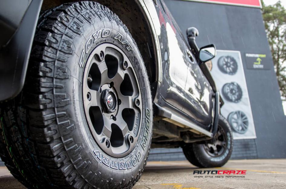 TOYOTA LANDCRUSIER BEAST BLACK   MACHINED WITH DARK TINT